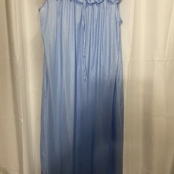 DREAM AWAY 2 PIECE NYLON GOWN AND ROBE SIZE MEDIUM - Picture 8 of 9